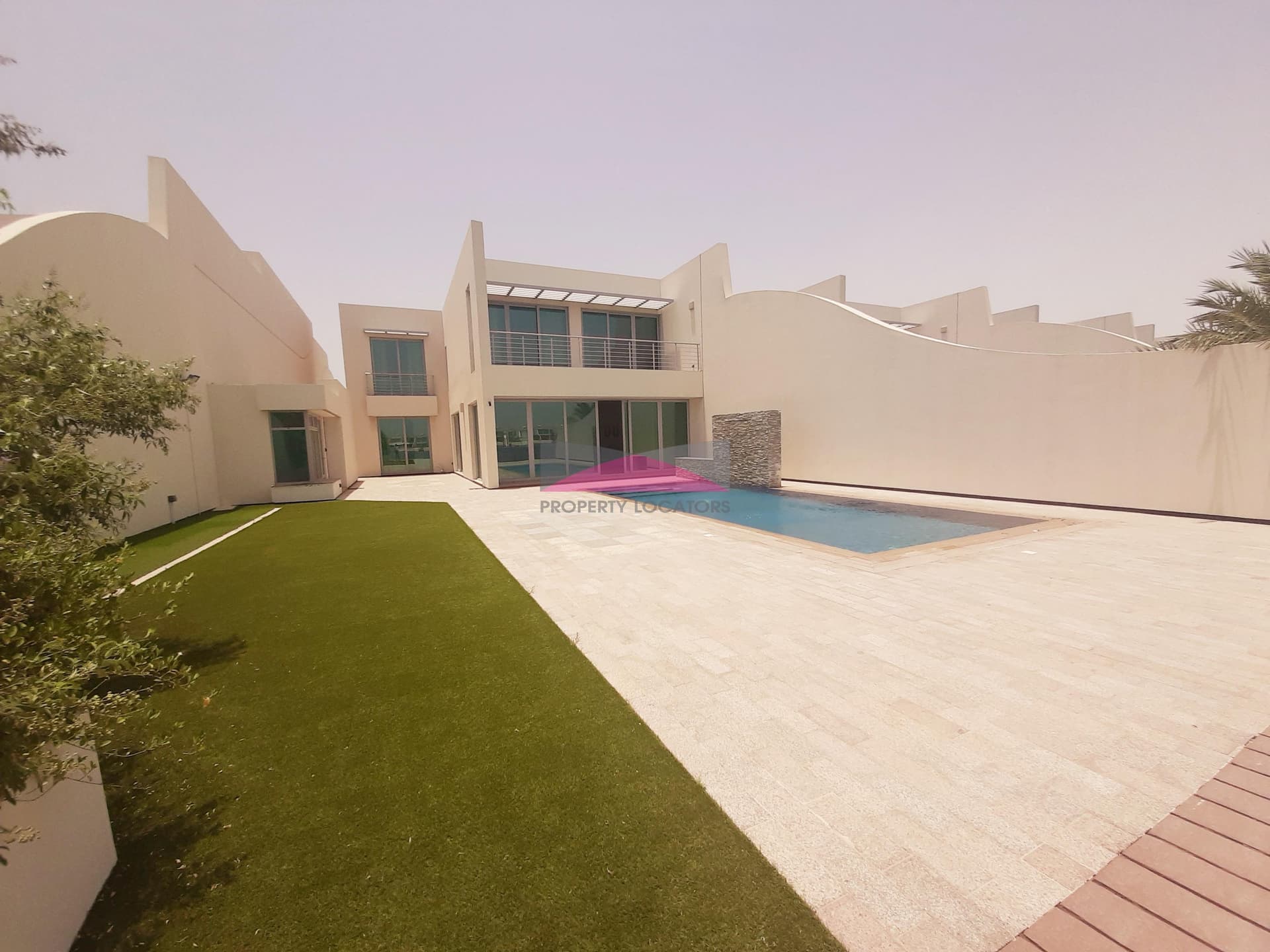 ABSOLUTE BEACHFRONT/ LIFESTYLE/ LUXURY/ LOCATION
