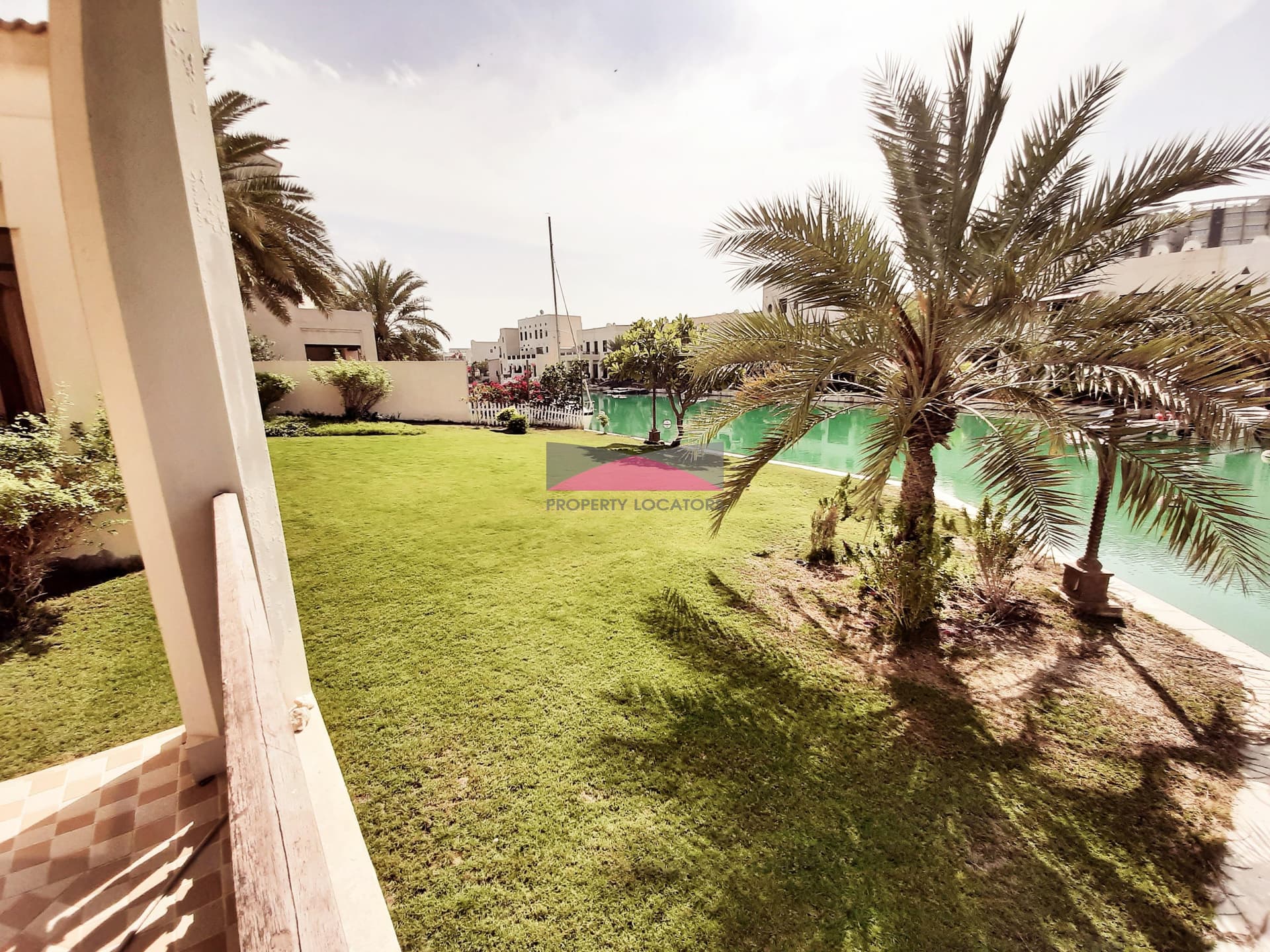 A FANTASTIC NEW LISTING IN FLOATING CITY