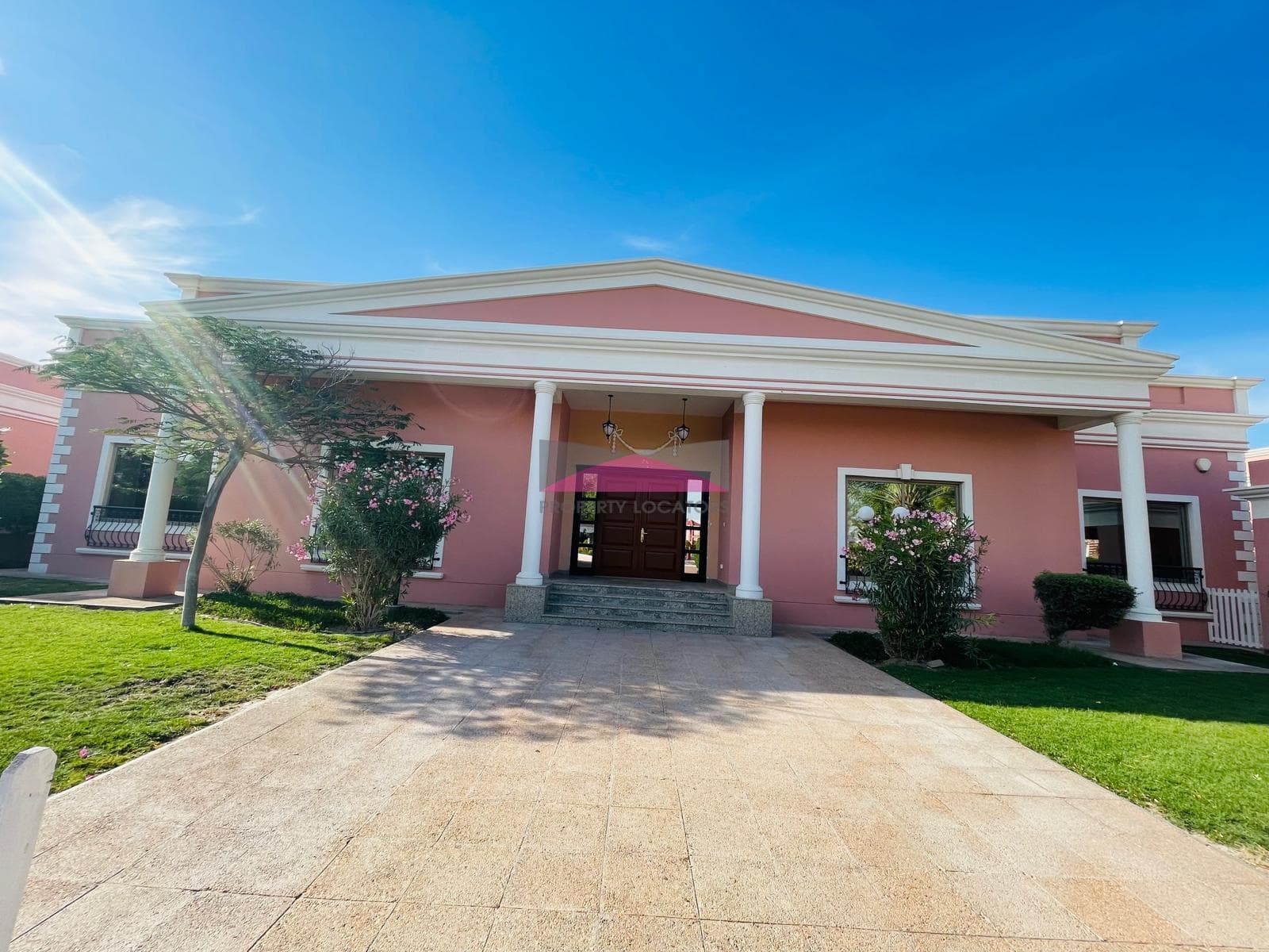 CHARMING VILLA - PRIVATE GARDEN✔ FACILITIES ✔