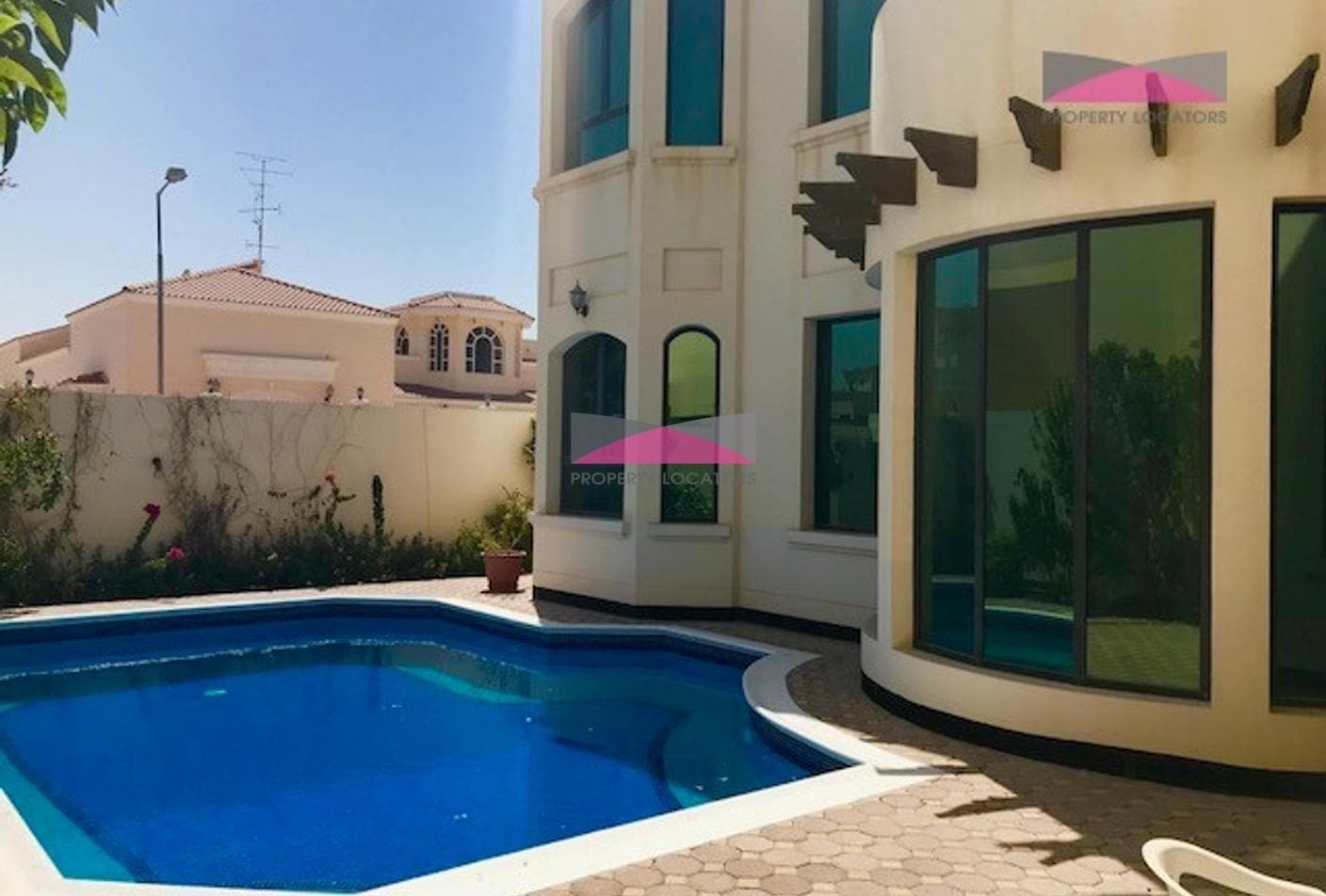 STUNNING FOUR BED PVT VILLA  - PVT POOL.