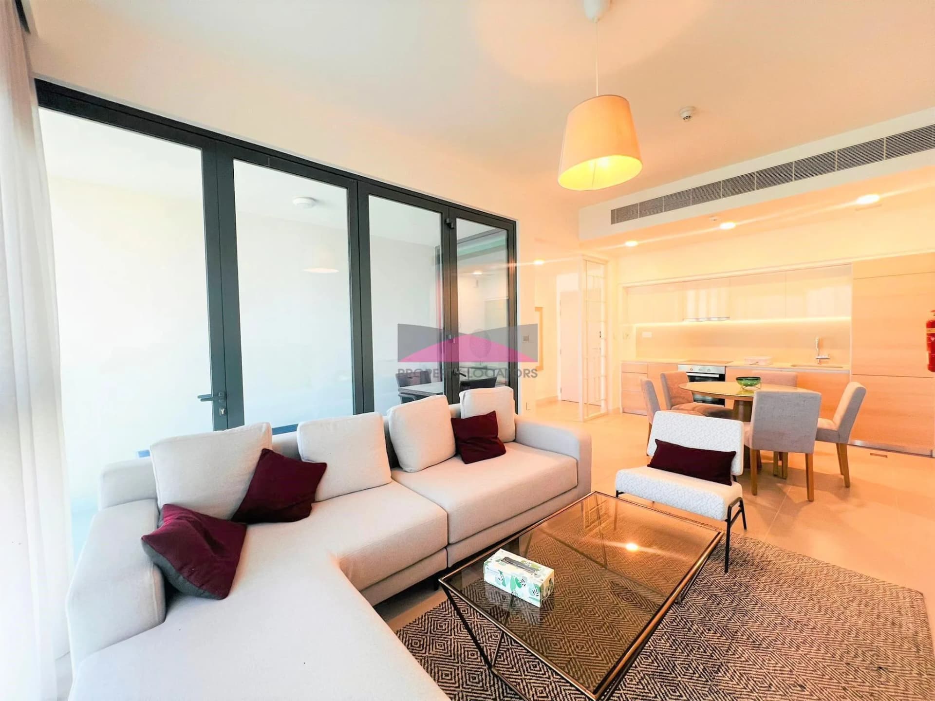 DIRECT MALL ACCESS | BEACH ACCESS | ELEGANT