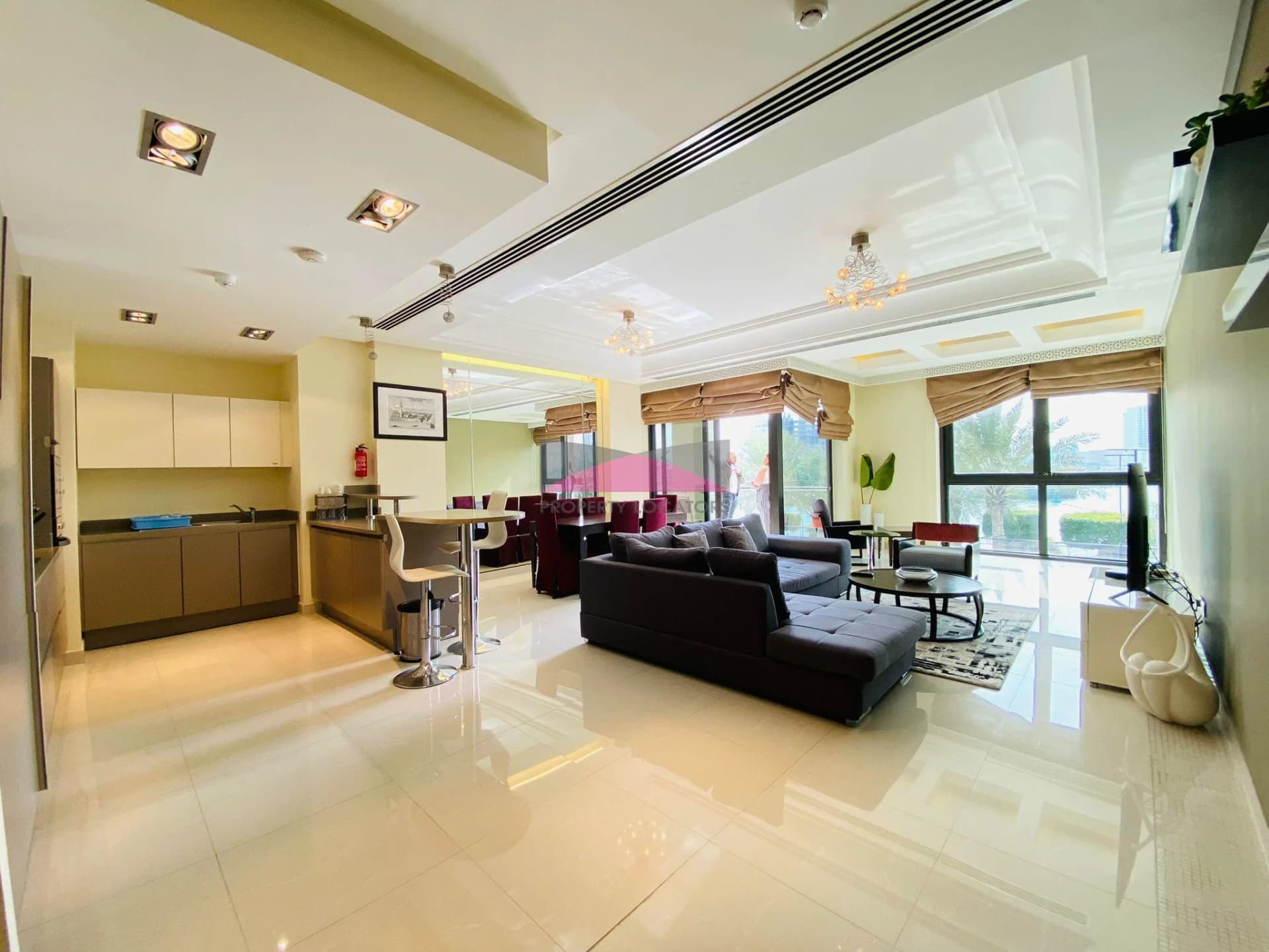 LUXURIOUS DESIGN l WIDE BALCONY l NATURAL LIGHT