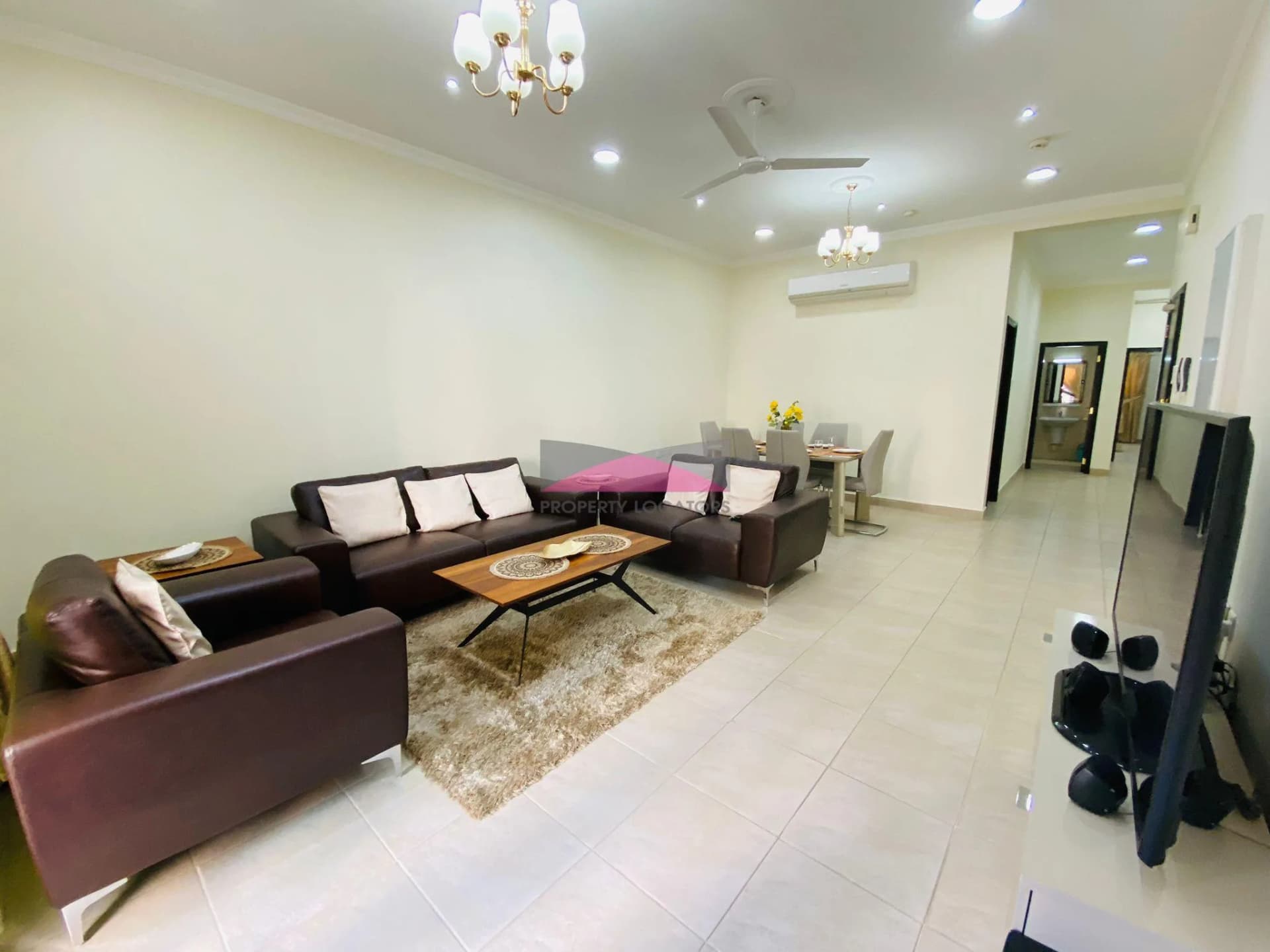3 HIGH l CLOSE KITCHEN l 2 BALCONIES