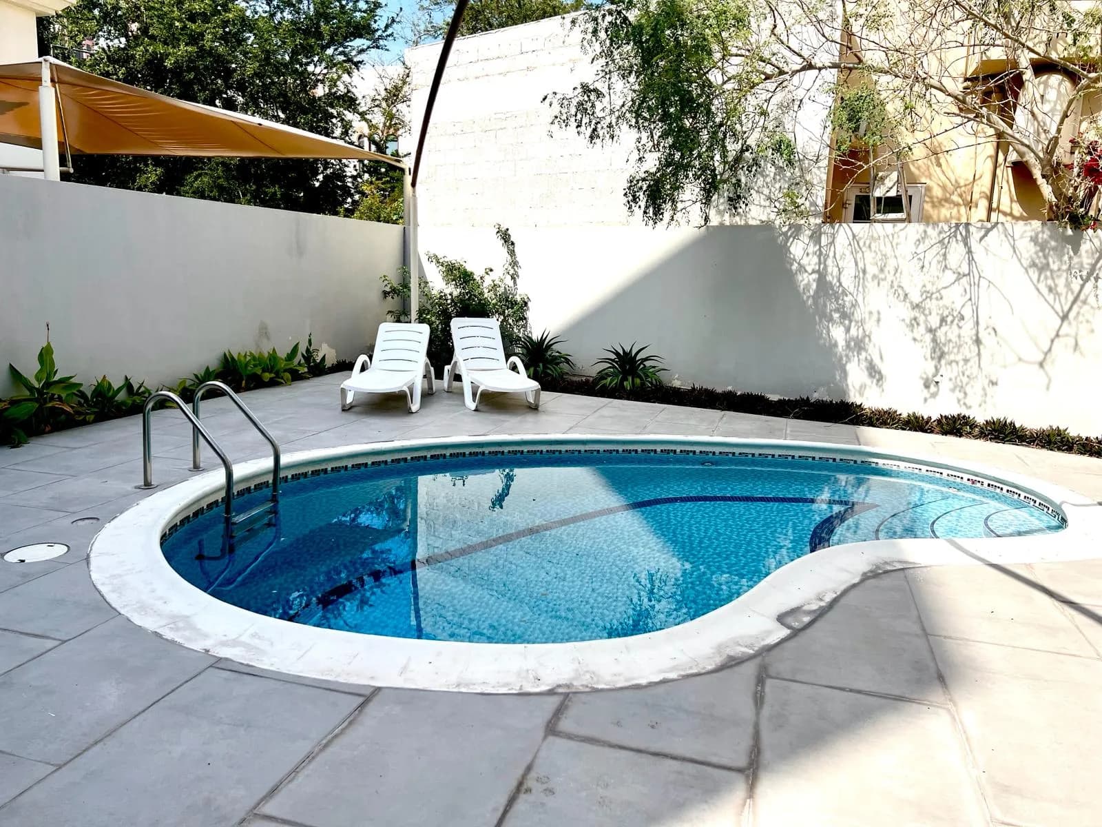 CONTEMPORTY FURNISHED VILLA - PRIVATE POOL