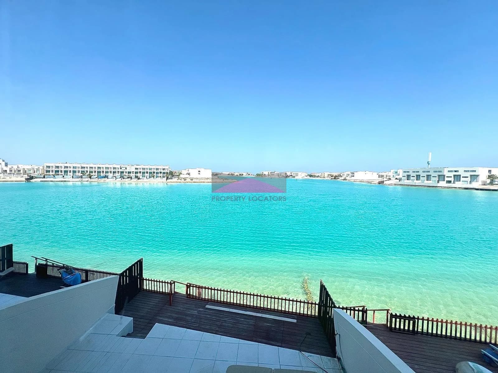 WATERFRONT VILLA - PRIVATE JACUZZI - ELEVATOR - GYM