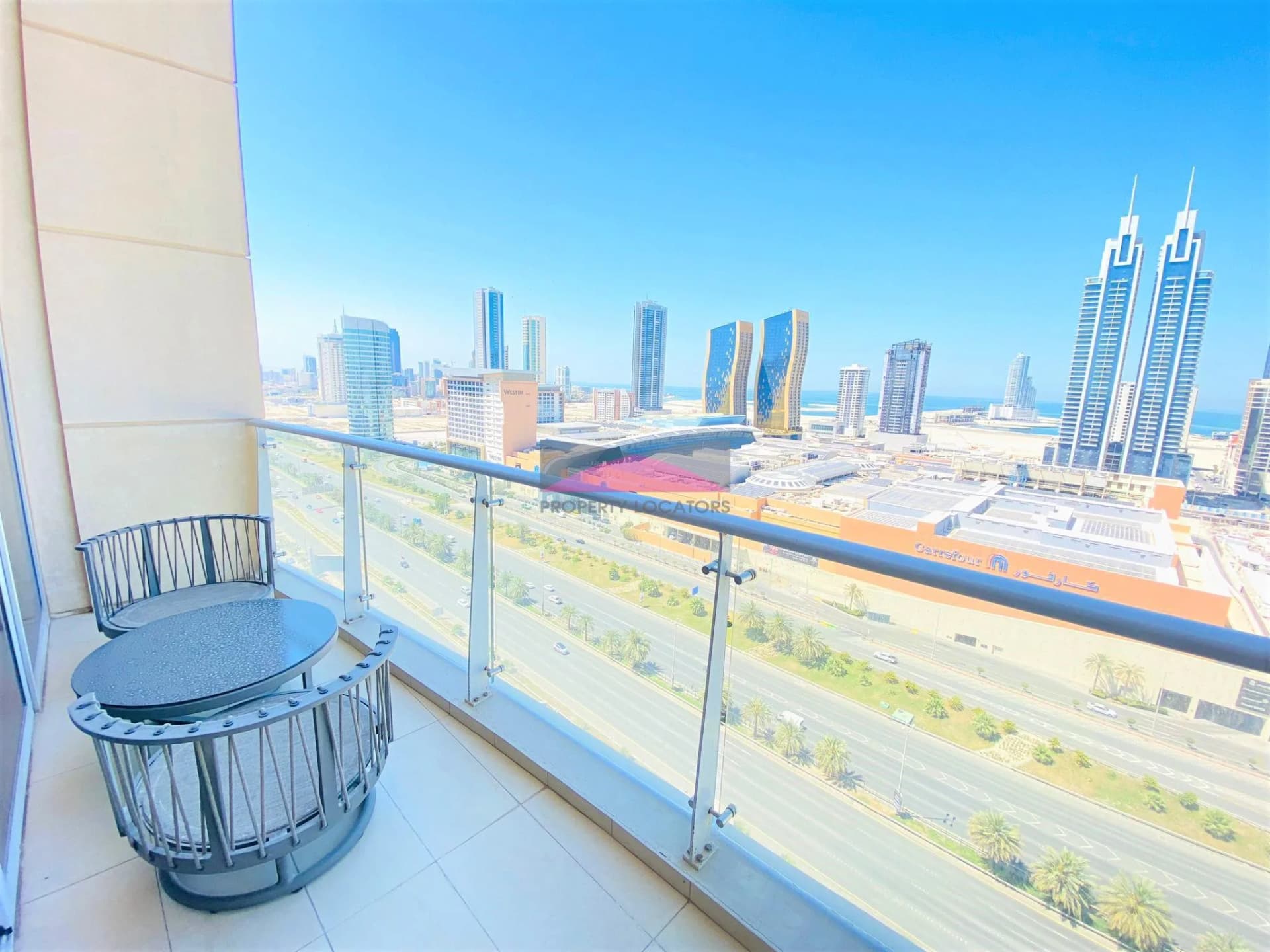 ALL IN INCLUSIVE - BRIGHT AND MODERN DUPLEX