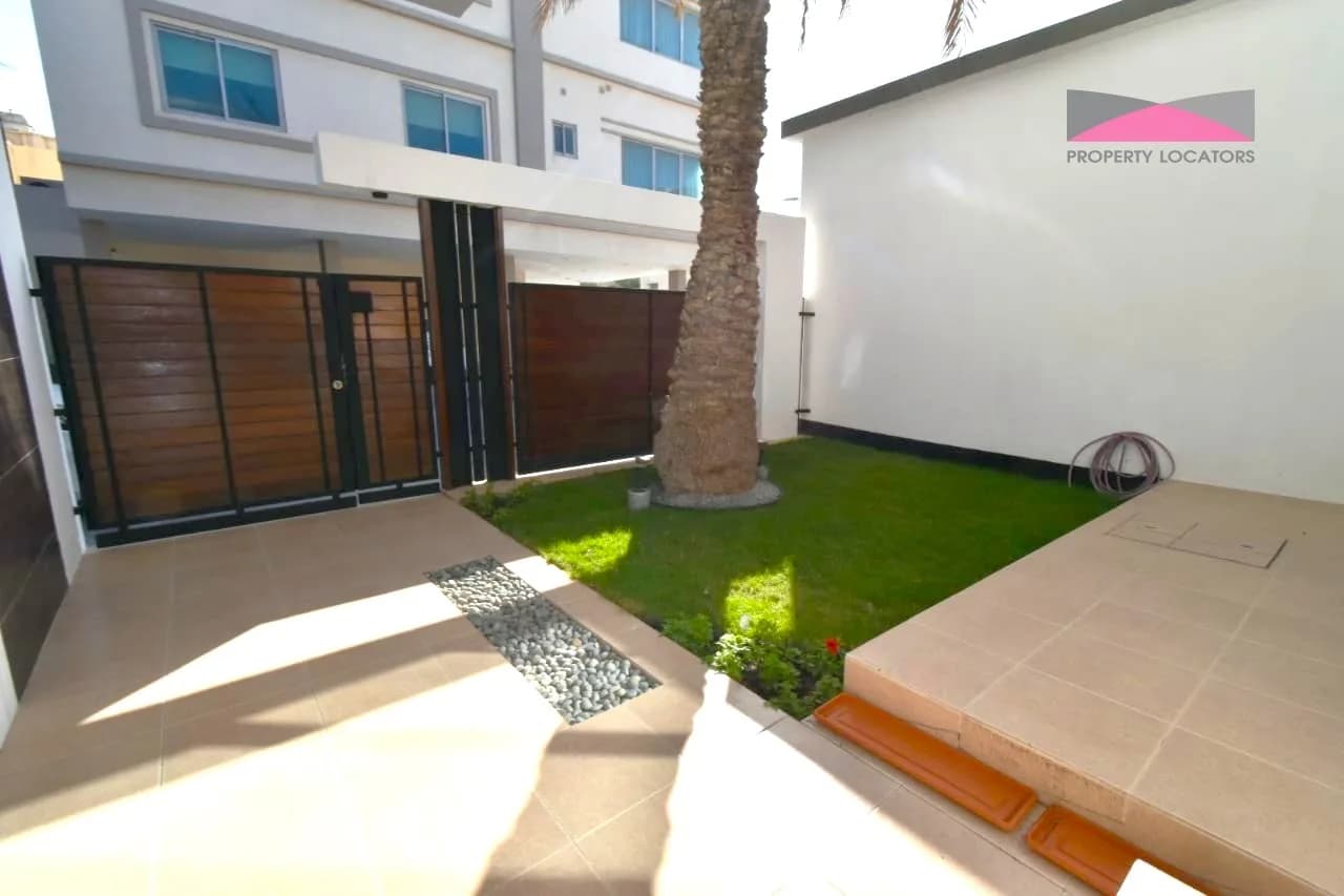CONTEMPORARY║ PRIVATE POOL║GARDEN║PETS ALLOWED