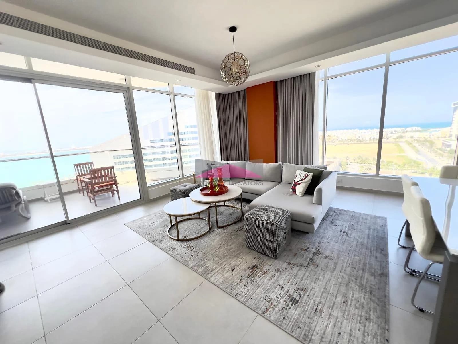 SEA VIEW - BALCONY - SPACIOUS APARTMENT