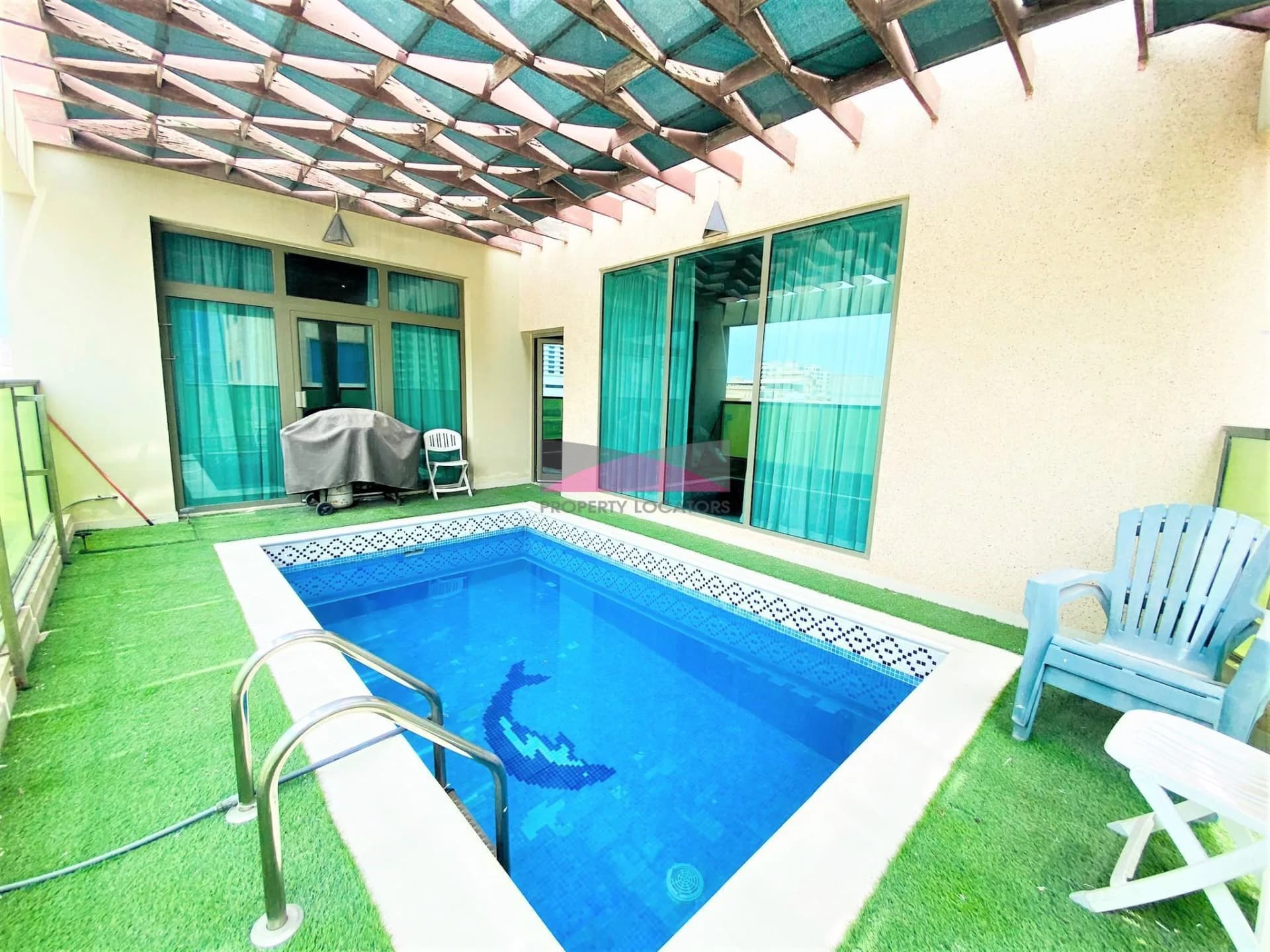 3 HIGH WITH PRIVATE POOL - MODERN AND SPACIOUS