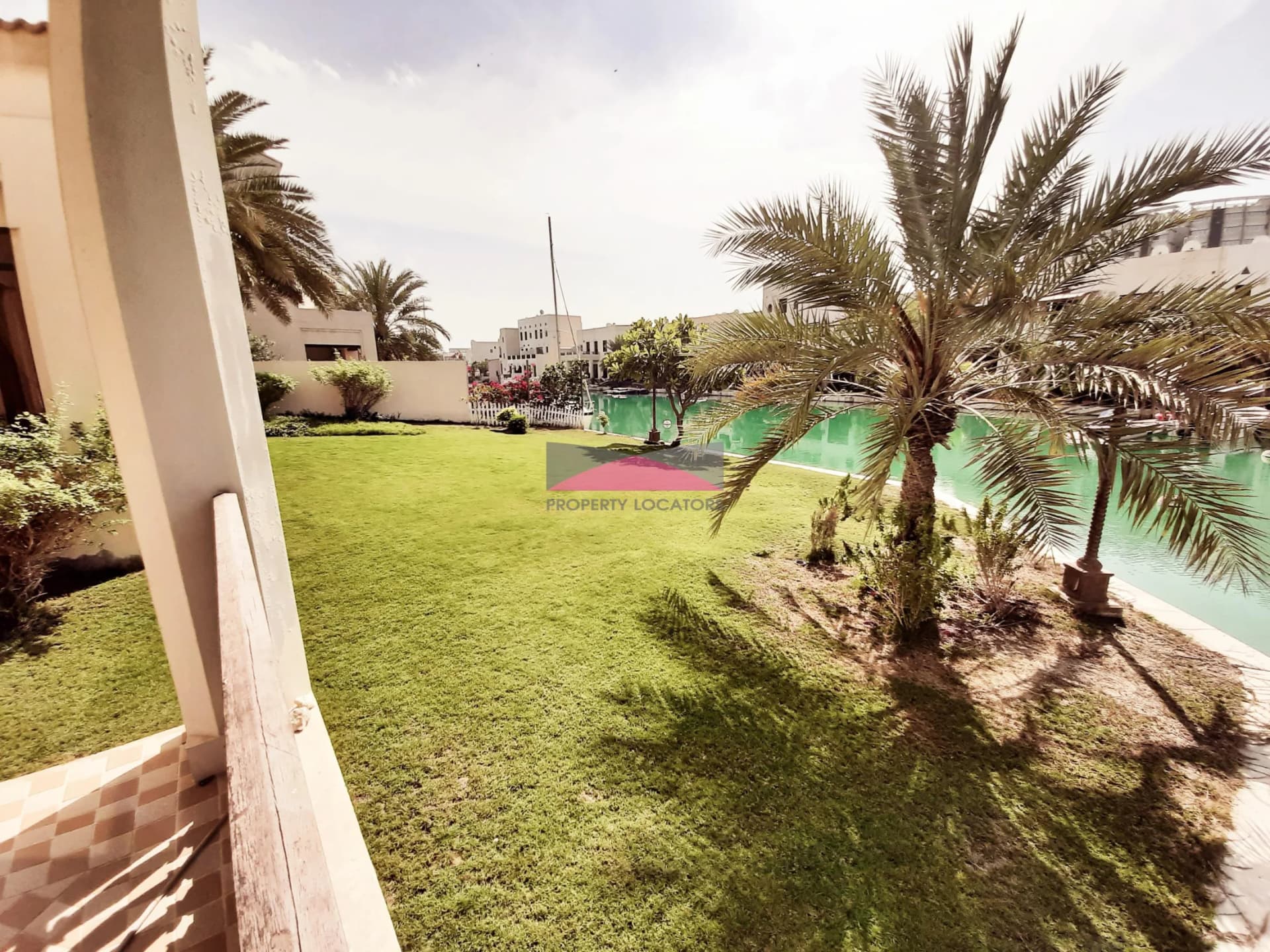 A FANTASTIC NEW LISTING IN FLOATING CITY