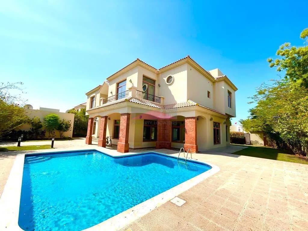 STUNNING MODERN VILLA - ELEVATOR/POOL/GARDEN
