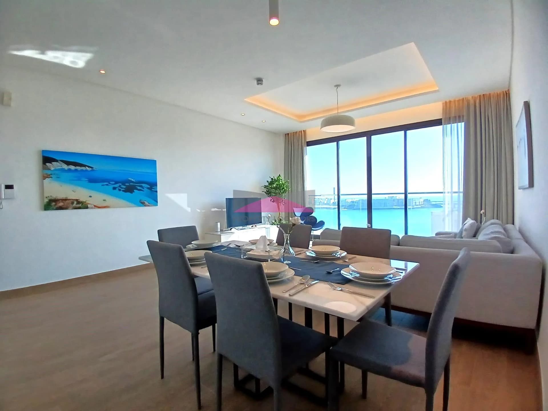MODERN|SEA VIEW | PET FRIENDLY | BALCONY.