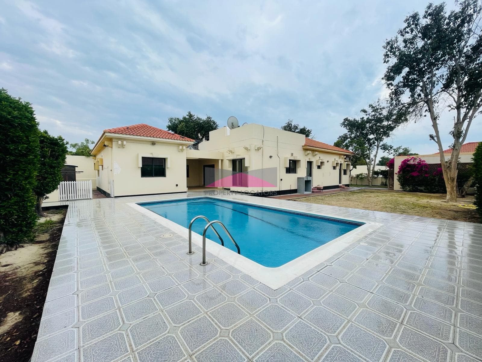 HUGE GARDEN | PRIVATE POOL | SPACIOUS VILLA