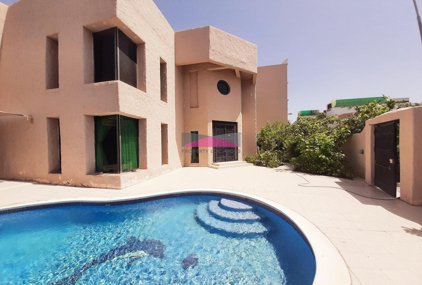 REDUCED PRICE/PRIVATE POOL/GREEN GARDEN