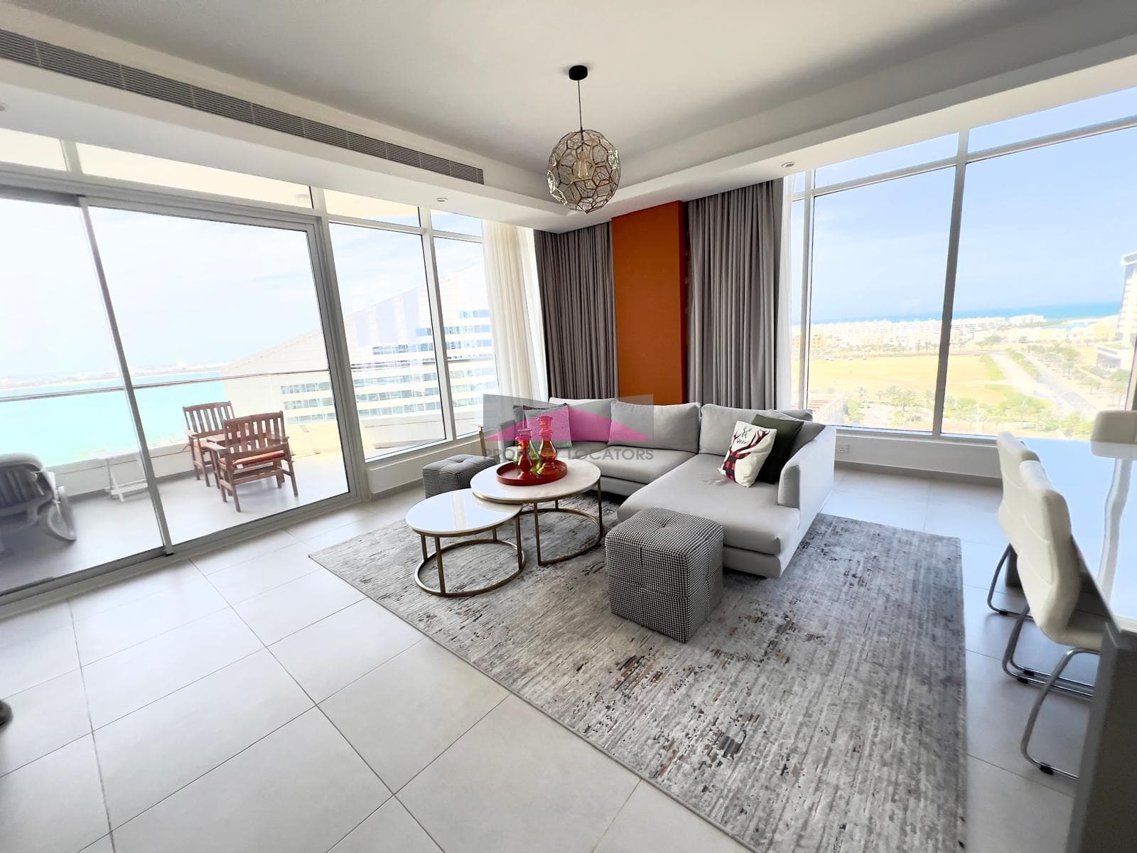 SEA VIEW - BALCONY - SPACIOUS APARTMENT