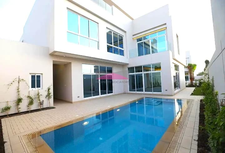 STUNNING MODERN VILLA - PVT POOL - COMPOUND.