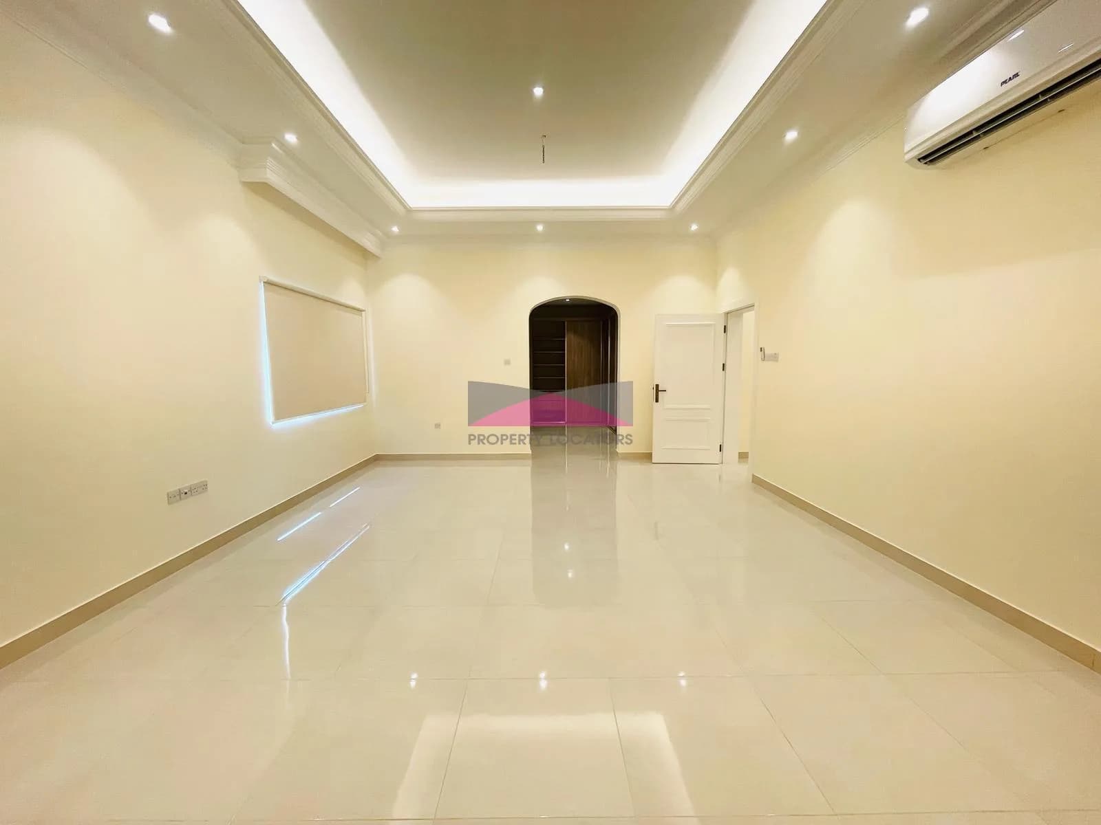 MODERN NEW VILLA | SPACIOUS | BALCONY