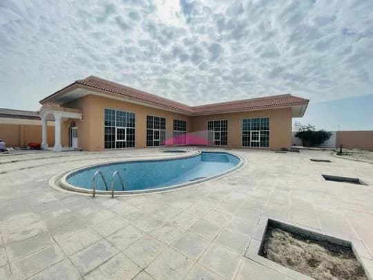 LUXURY 3 BEDROOM VILLA - MAJLIS - PVT POOL
