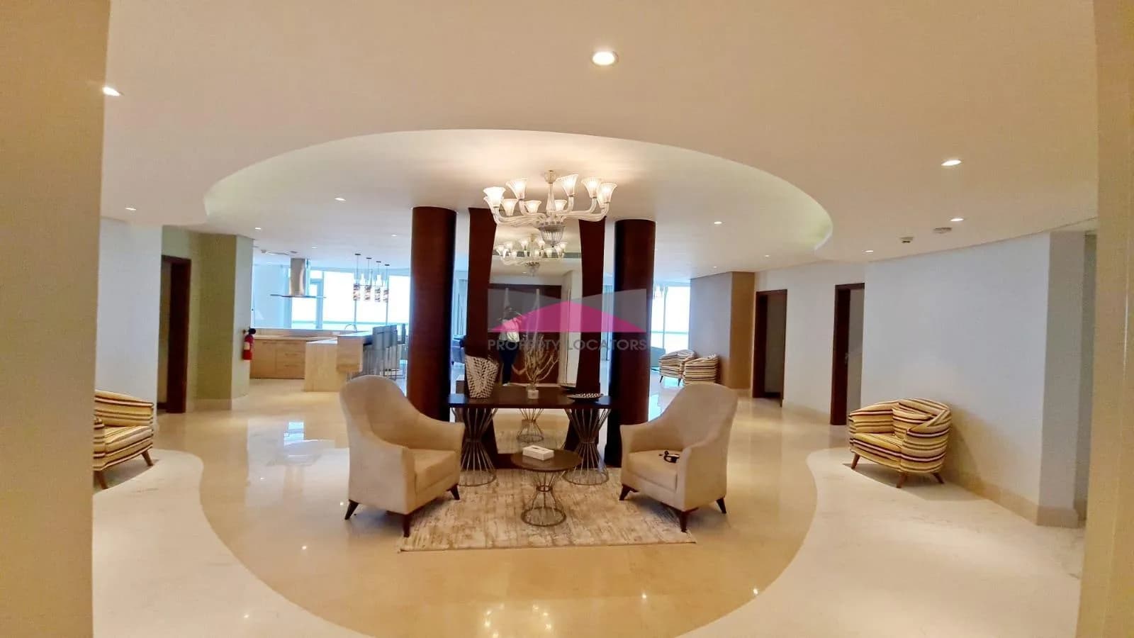 STUNNING SPACIOUS PENTHOUSE - SEA VIEW..
