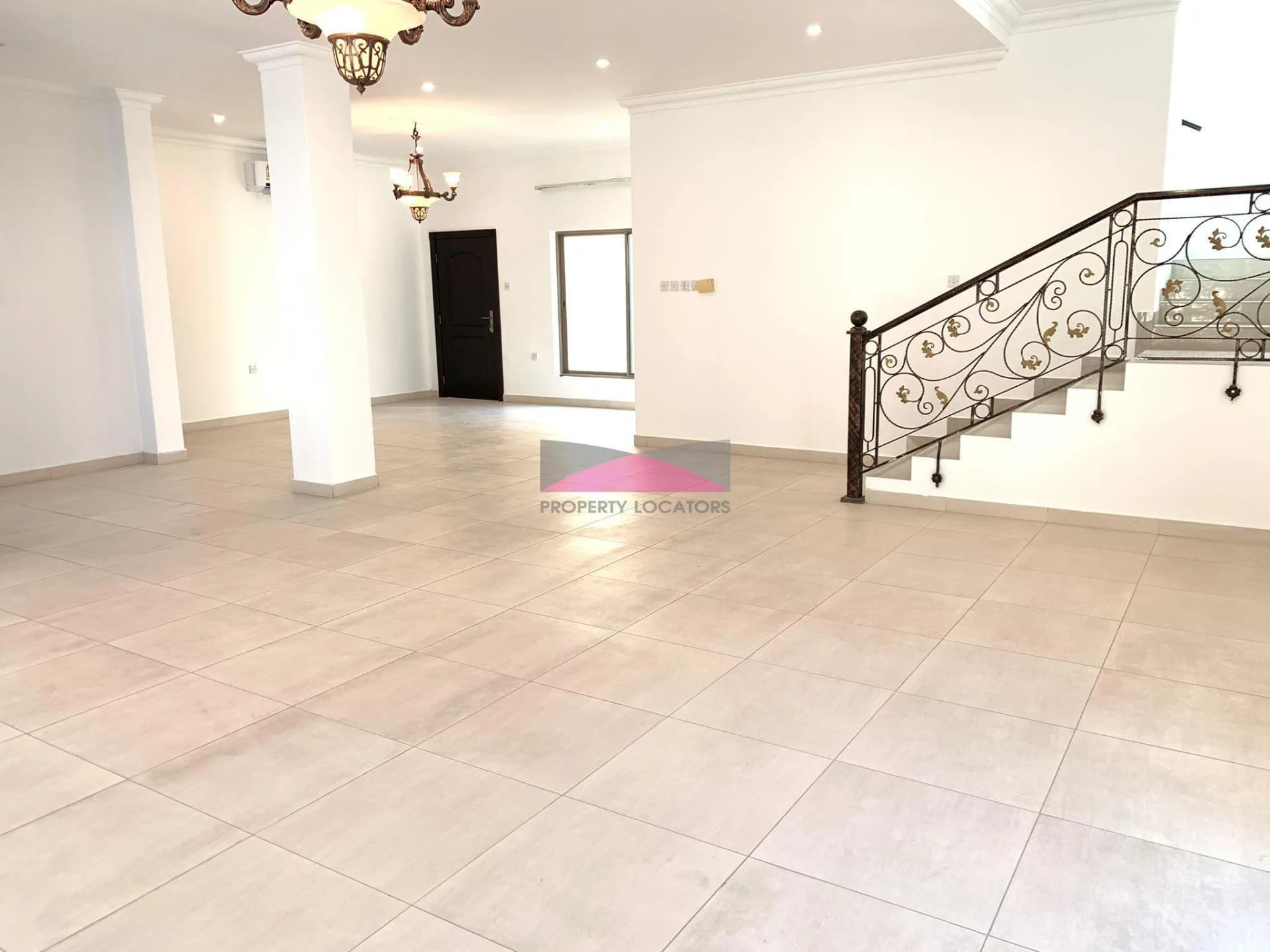 WELL MAINTAINED |BALCONY | NEAR ST.CHRIST SCHOOL