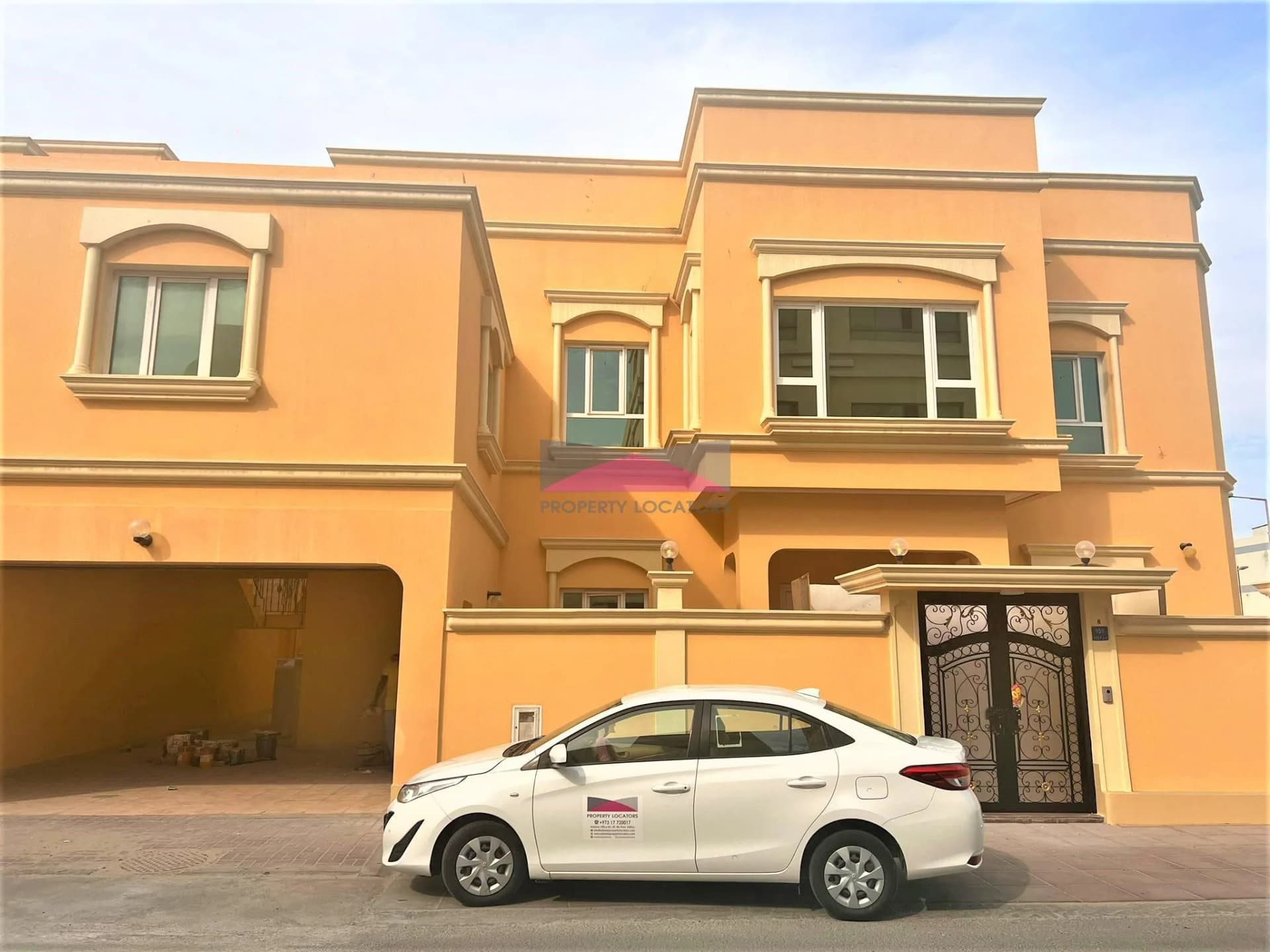 MASSIVE STYLISH VILLA | MAIDS AND DRIVER ROOM