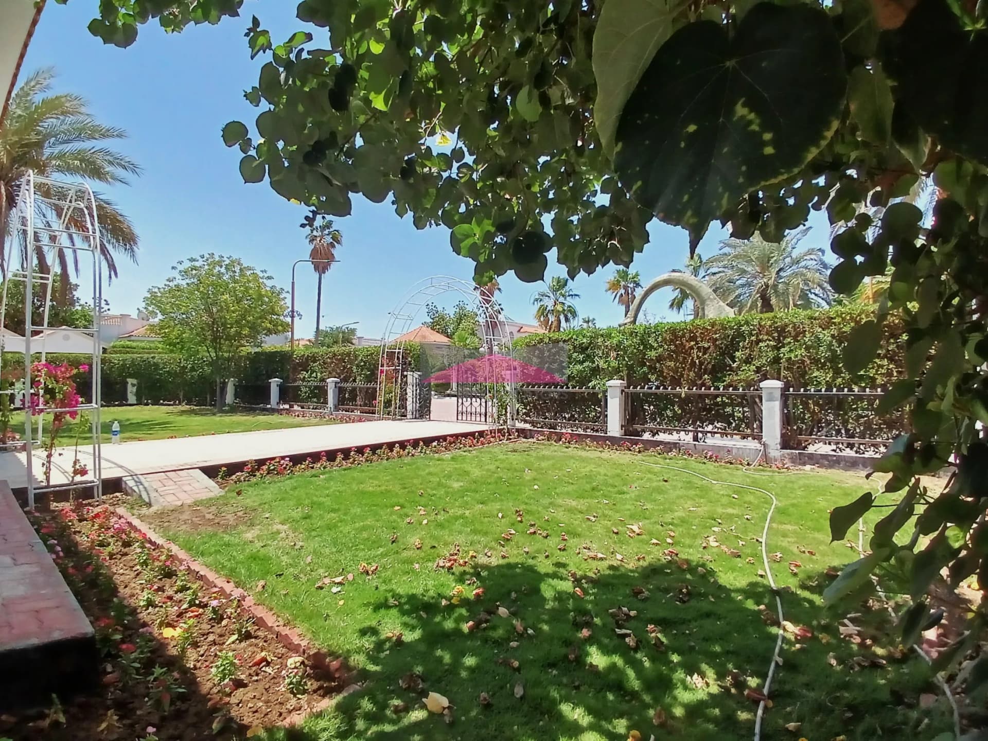 SPACIOUS VILLA W/GARDEN| KIDS PLAY AREA.