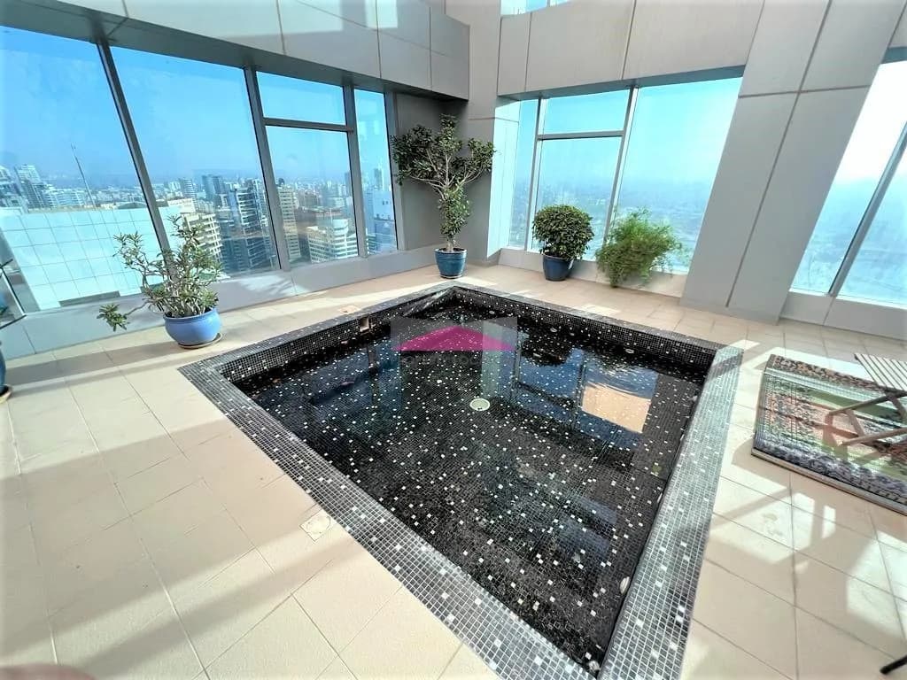 STUNNING SKY VILLA - PRIVATE JACUZZI - PRIVATE ELEVATOR
