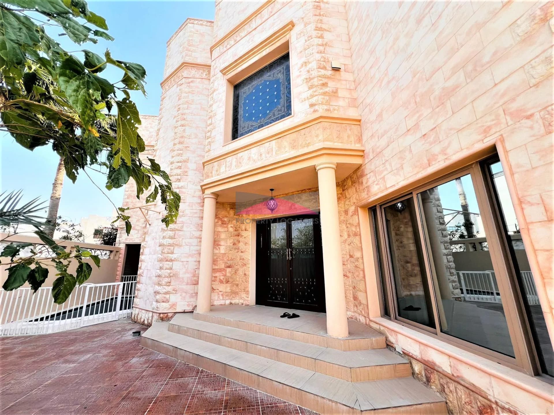 CLASSIC | ELEGANCE | PVT POOL | CORNER LOCATION