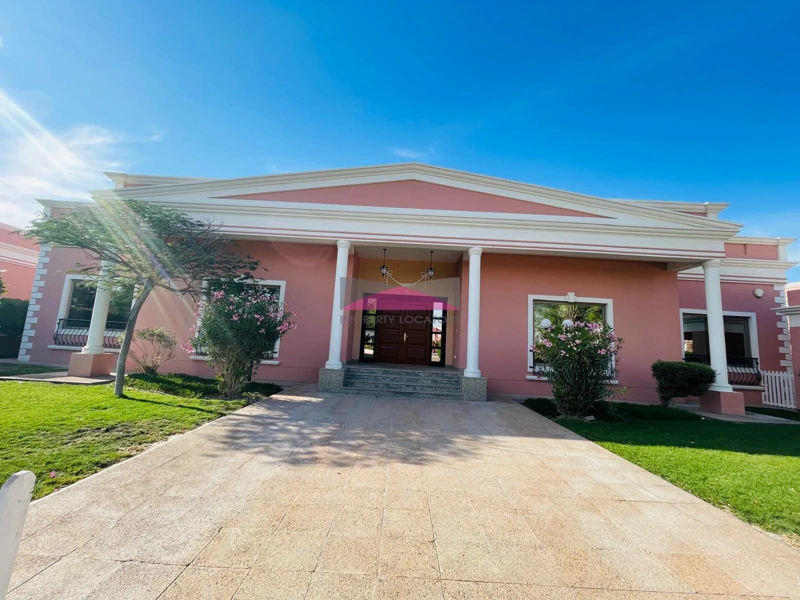 CHARMING VILLA - PRIVATE GARDEN✔ FACILITIES ✔