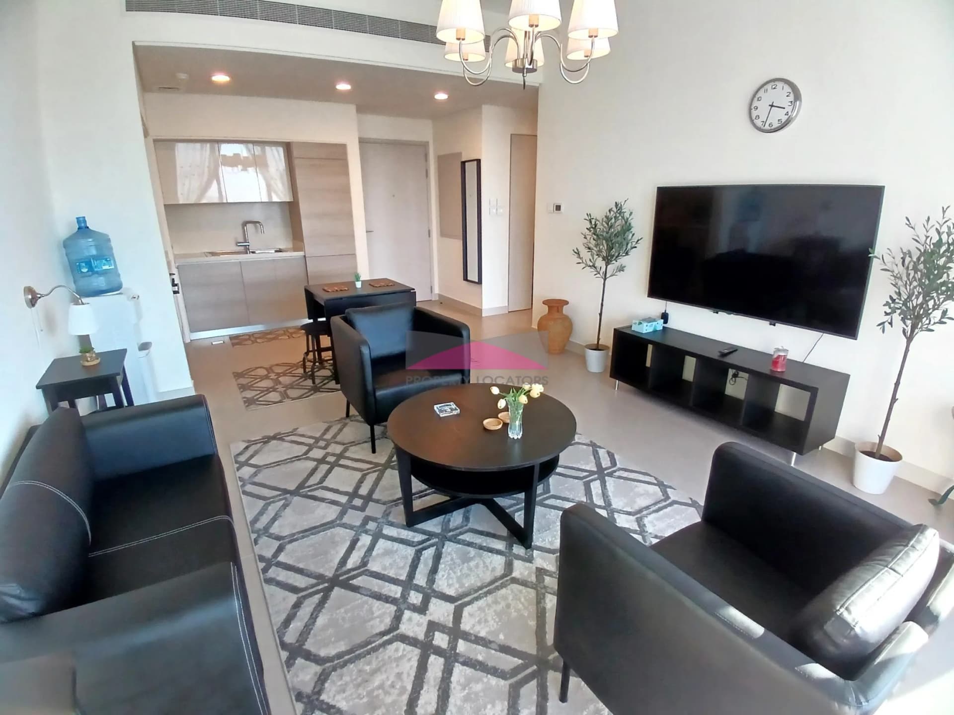 BALCONY | BEACH ACCESS | SEPARATE LAUNDRY